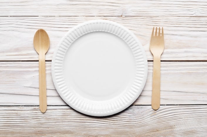 paper plate and wooden cutlery