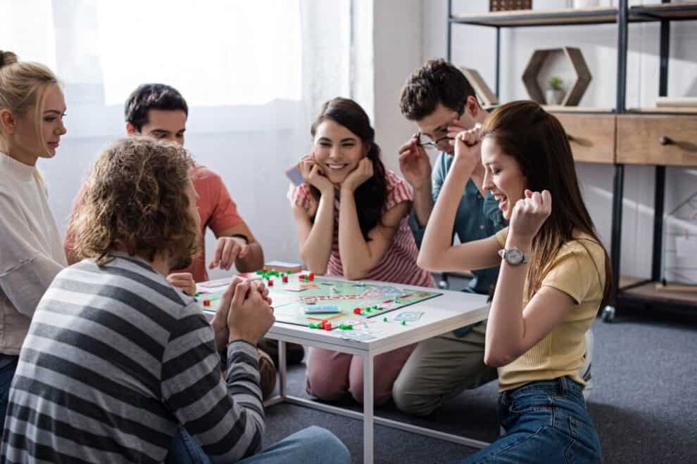 12 Funny Board Games Do These With Your Jolly Friends Right Now